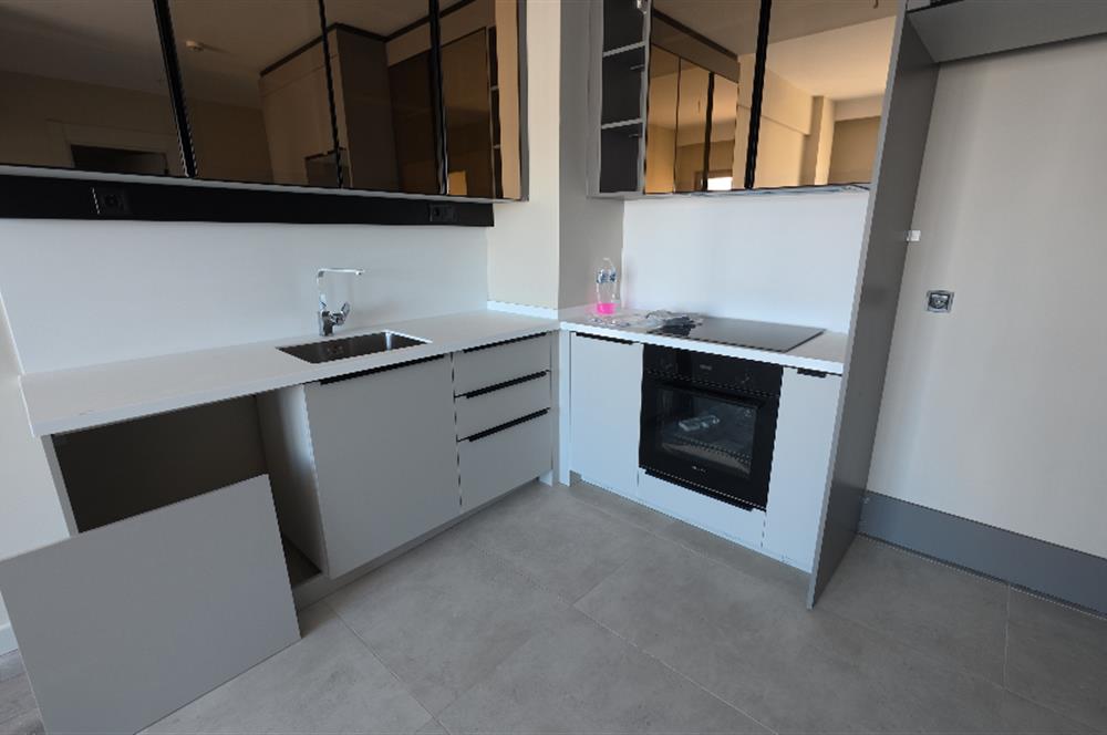 1303625418 Yaşamkent Bordo Yaşamda Sosyal Tesisli Kiralık 1+1 Daire