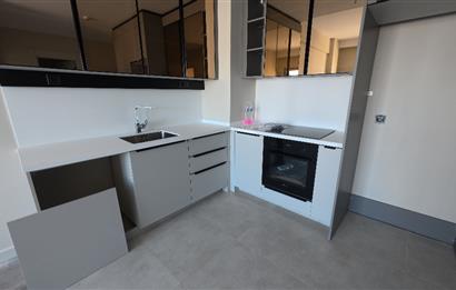 1303625418 Yaşamkent Bordo Yaşamda Sosyal Tesisli Kiralık 1+1 Daire