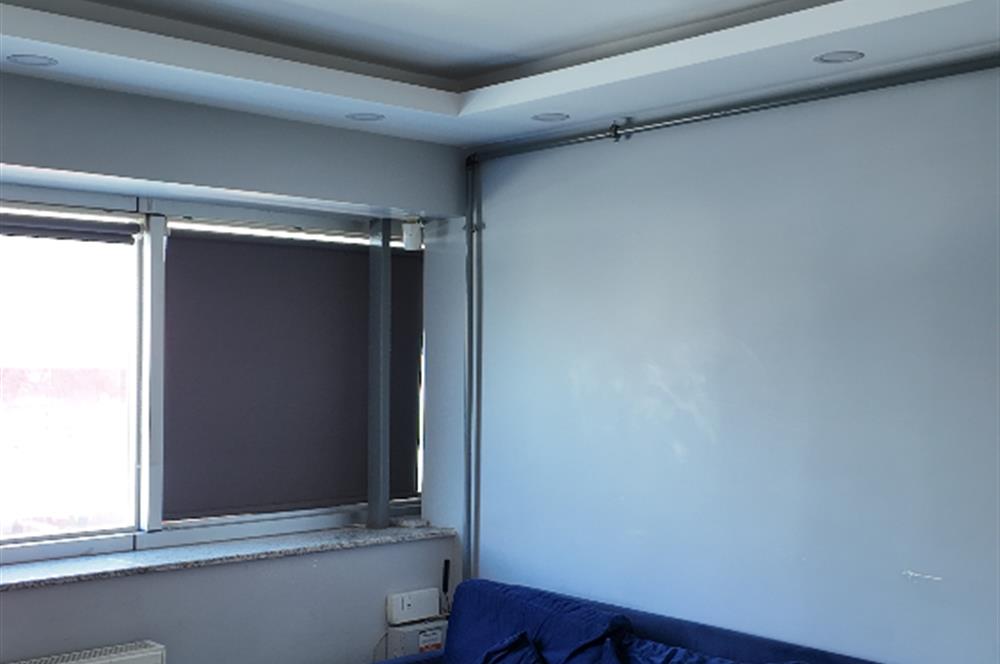 C21|NEXAR'DAN OTOCENTER ANA GİRİŞTE 20 ARAÇ SERGİ KÖŞE DÜKKAN