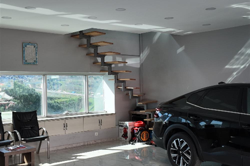 C21|NEXAR'DAN OTOCENTER ANA GİRİŞTE 20 ARAÇ SERGİ KÖŞE DÜKKAN