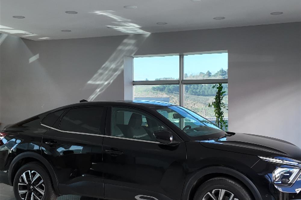 C21|NEXAR'DAN OTOCENTER ANA GİRİŞTE 20 ARAÇ SERGİ KÖŞE DÜKKAN