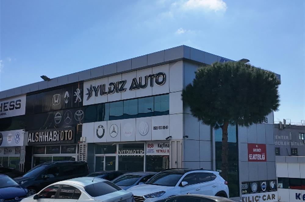 C21|NEXAR'DAN OTOCENTER ANA GİRİŞTE 20 ARAÇ SERGİ KÖŞE DÜKKAN