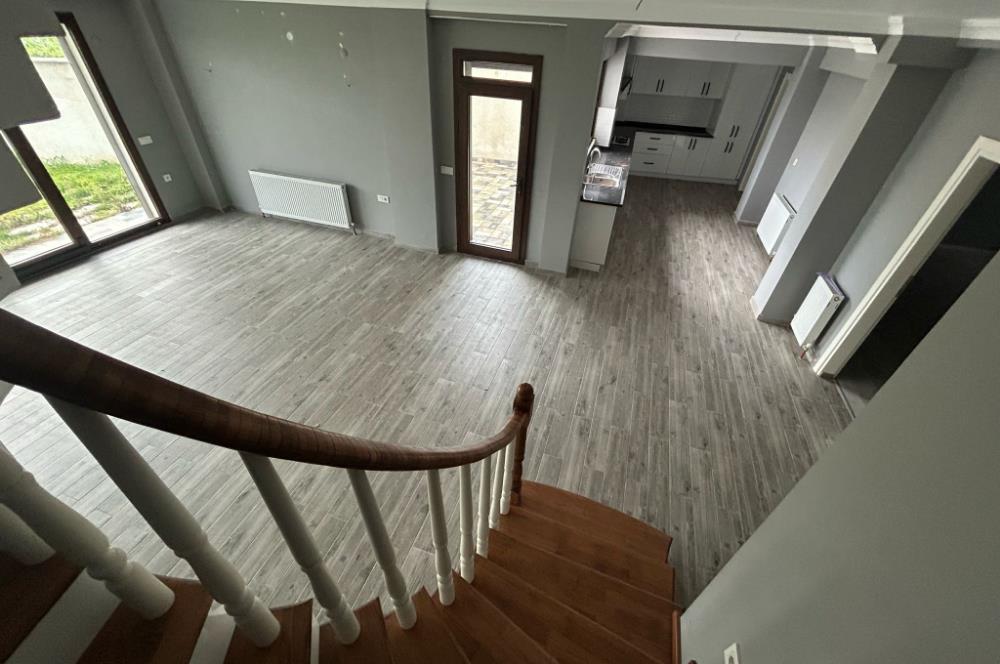 C21 BAL'DAN YENİ MAHALLE VİLLA BÖLGESİ 6+1 KİRALIK VİLLA