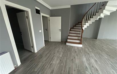 C21 BAL'DAN YENİ MAHALLE VİLLA BÖLGESİ 6+1 KİRALIK VİLLA