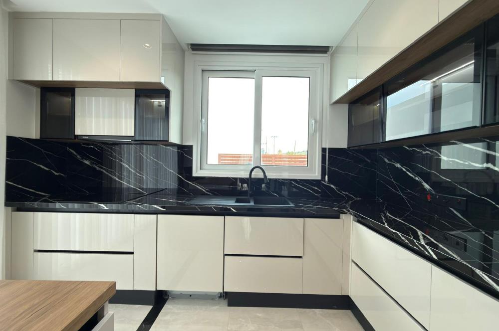 KKTC ESENTEPE ÇATALKÖY ALAGADİ KÖYÜ FUL YAPILI FUL EŞYALI HAVUZLU DENİZE SIFIR 4+1 VİLLA 