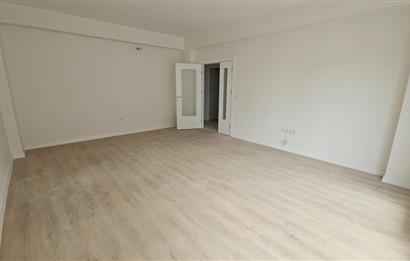 Maltepe Esenkent Well City'de Metoya Yakın Satılık 2+1 Daire