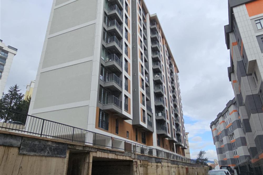 Maltepe Esenkent Well City'de Metoya Yakın Satılık 2+1 Daire