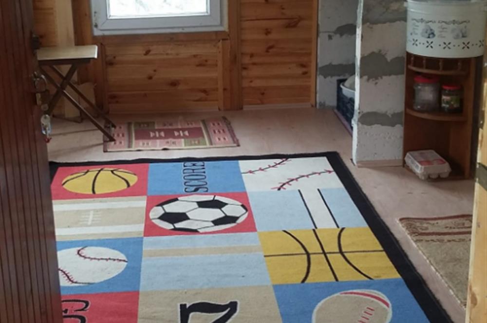 SAKARYA PAMUKOVADA DOĞA HARİKASI EVİ İÇİNDE SATILIK ARSA