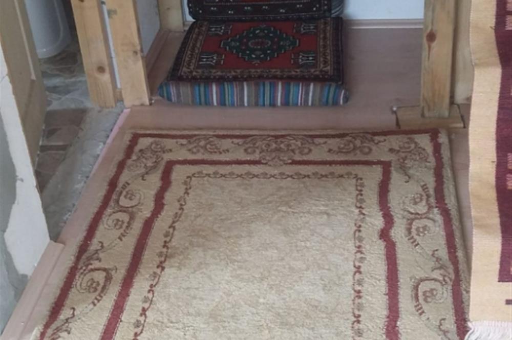 SAKARYA PAMUKOVADA DOĞA HARİKASI EVİ İÇİNDE SATILIK ARSA