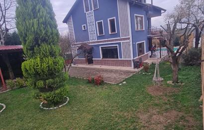 KARTEPE SUADİYEDE TRİPLEKS HAVUZLU VİLLA VE 4 BUNGALOV