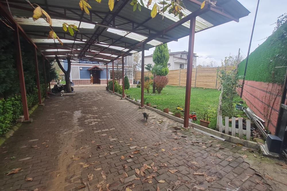 KARTEPE SUADİYEDE TRİPLEKS HAVUZLU VİLLA VE 4 BUNGALOV