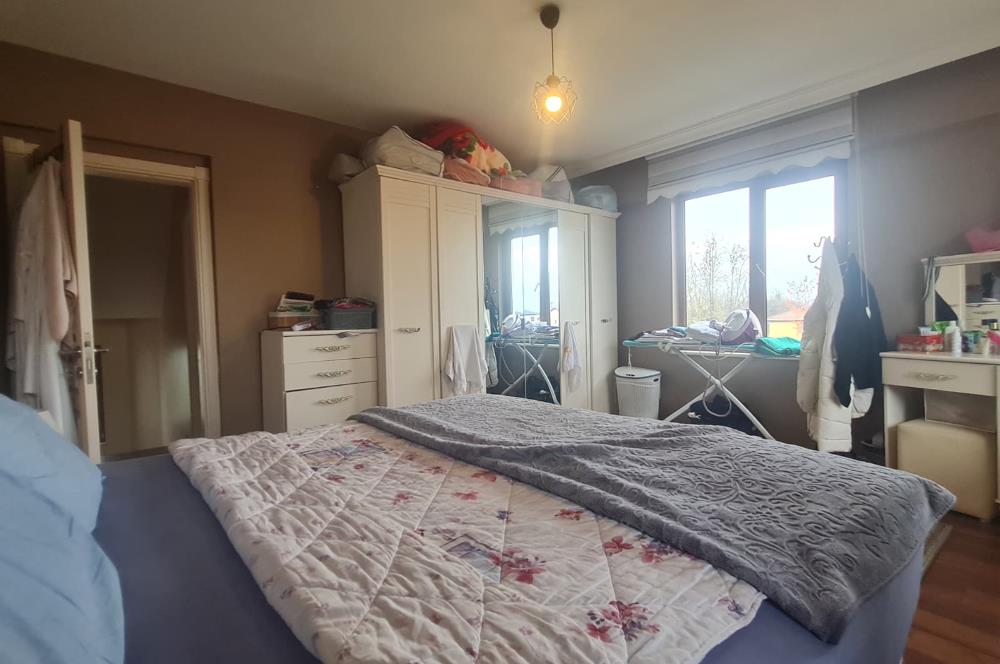 KARTEPE SUADİYEDE TRİPLEKS HAVUZLU VİLLA VE 4 BUNGALOV