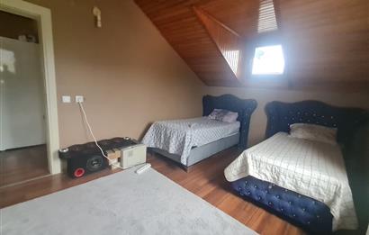 KARTEPE SUADİYEDE TRİPLEKS HAVUZLU VİLLA VE 4 BUNGALOV