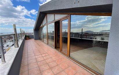 BAĞDAT CADDESİ'NDE 170M2 NET MANZARALI OFİS KATI