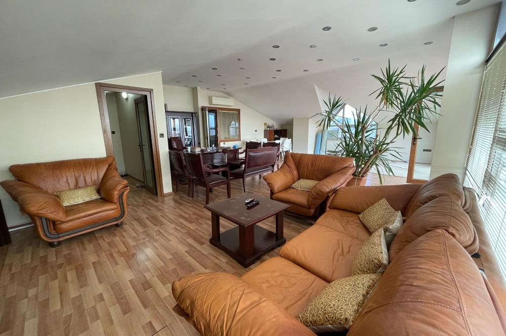 BAĞDAT CADDESİ'NDE 170M2 NET MANZARALI OFİS KATI