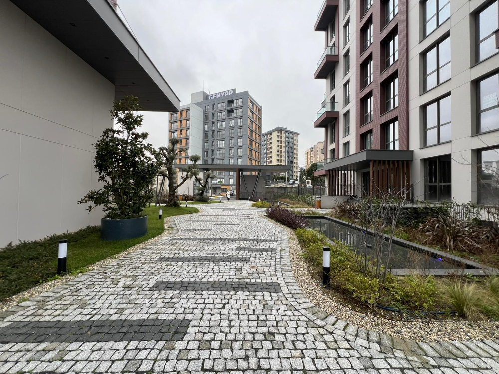 Orman İstanbul Büyük Tip Satılık 2+1 Orman ve Peysaj Manzaralı 