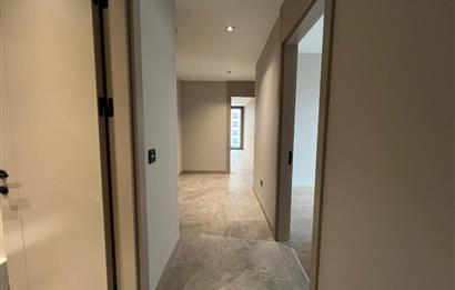 Orman İstanbul Büyük Tip Satılık 2+1 Orman ve Peysaj Manzaralı 