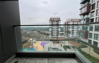 Orman İstanbul Büyük Tip Satılık 2+1 Orman ve Peysaj Manzaralı 