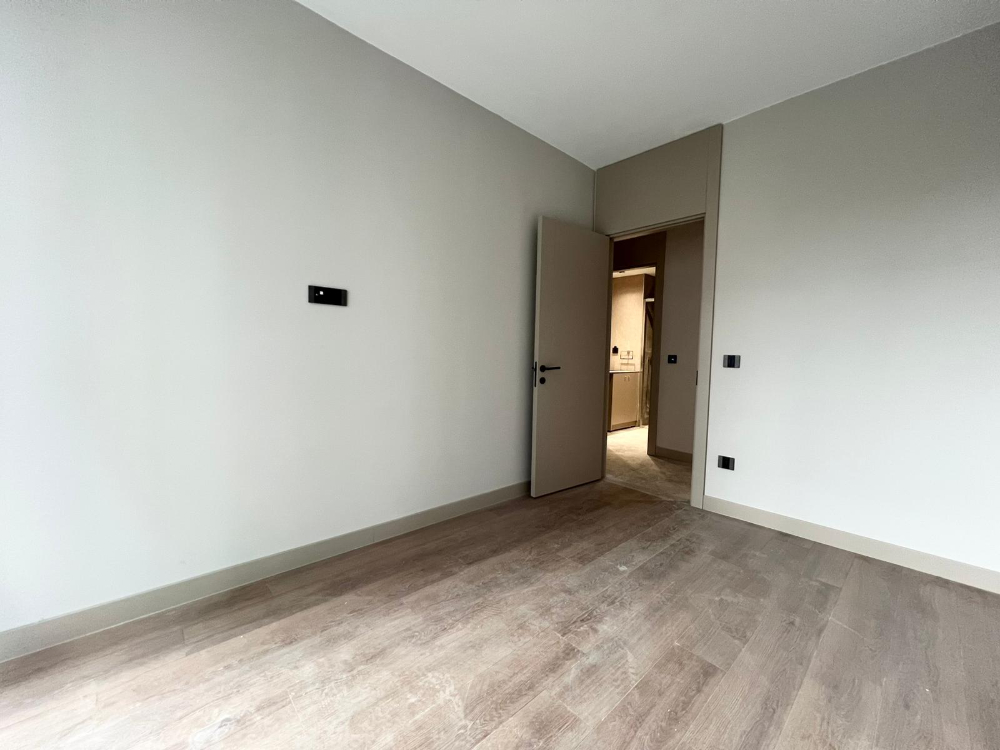 Orman İstanbul Büyük Tip Satılık 2+1 Orman ve Peysaj Manzaralı 