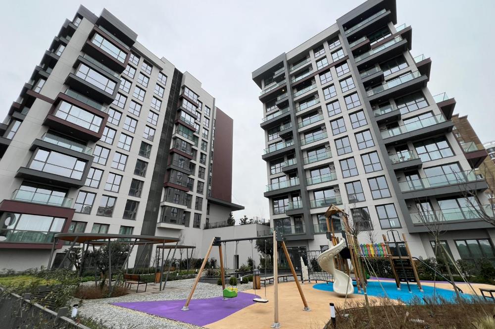 Orman İstanbul Büyük Tip Satılık 2+1 Orman ve Peysaj Manzaralı 