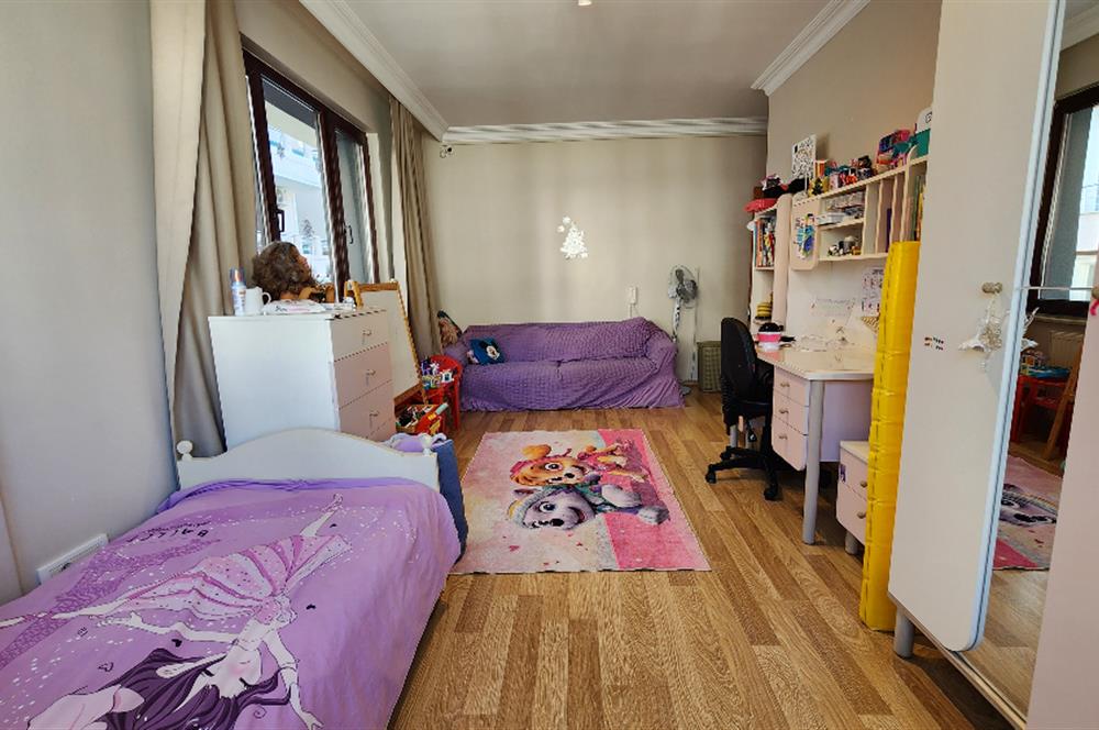 C21 DEN SEDİR EVLERİNDE BÜYÜK M2Lİ, TERASLI, FERAH ÇATI DUBLEKSİ