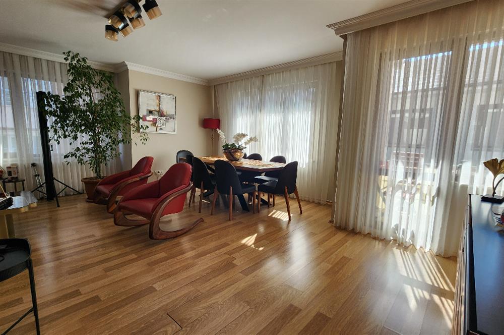 C21 DEN SEDİR EVLERİNDE BÜYÜK M2Lİ, TERASLI, FERAH ÇATI DUBLEKSİ