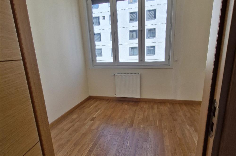 CENTURY 21 SAHRA'DAN KOZZY'E YAKIN YENİ BİNADA 2+1 KOMBİLİ