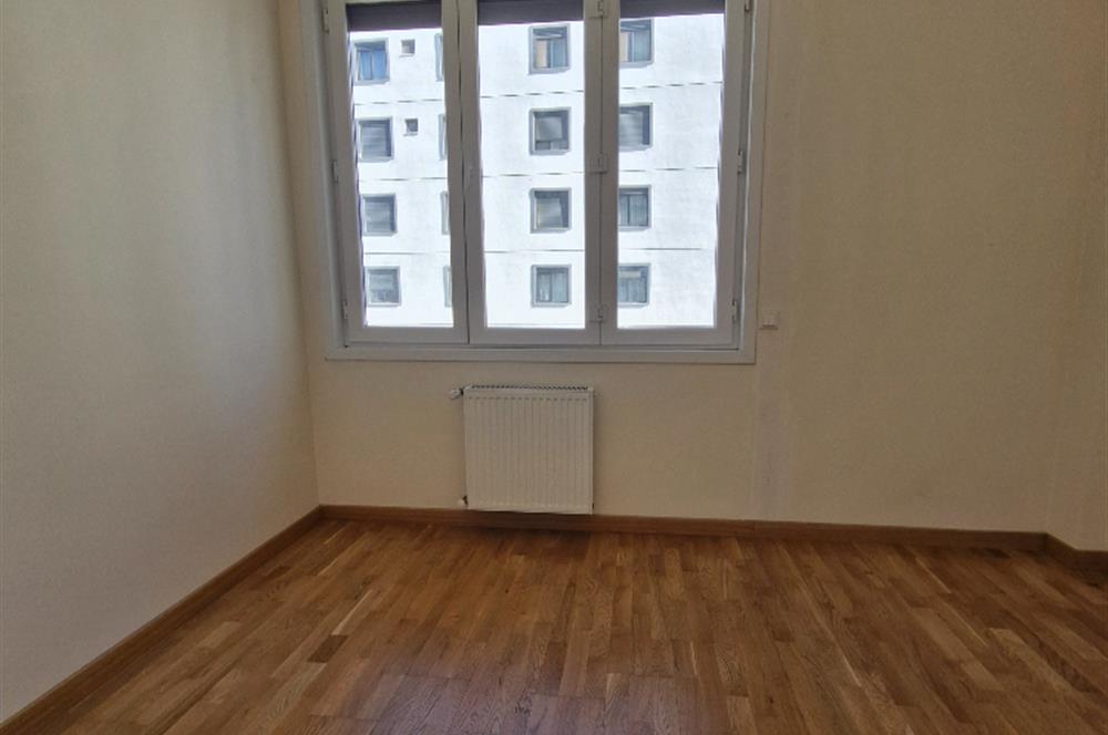 CENTURY 21 SAHRA'DAN KOZZY'E YAKIN YENİ BİNADA 2+1 KOMBİLİ