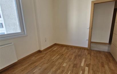 CENTURY 21 SAHRA'DAN KOZZY'E YAKIN YENİ BİNADA 2+1 KOMBİLİ