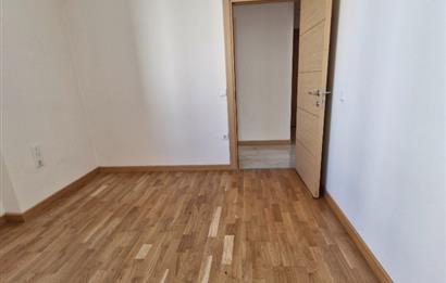 CENTURY 21 SAHRA'DAN KOZZY'E YAKIN YENİ BİNADA 2+1 KOMBİLİ