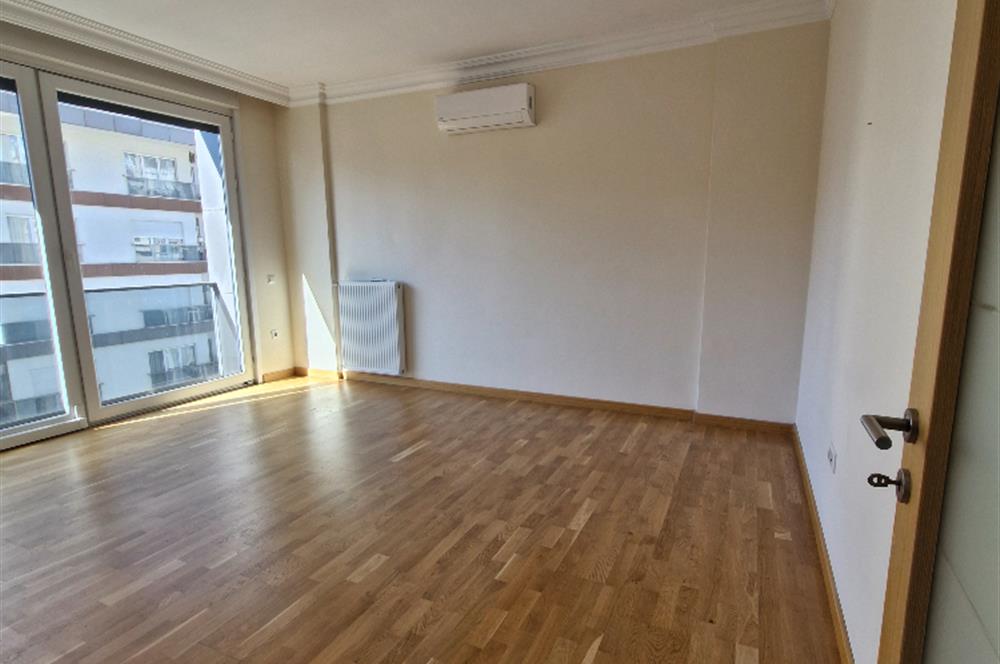 CENTURY 21 SAHRA'DAN KOZZY'E YAKIN YENİ BİNADA 2+1 KOMBİLİ