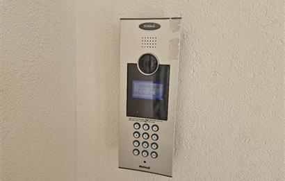 C21 Cius; Hastane TOKİ de Asansörlü 2+1 Ara Kat Kiralık Daire