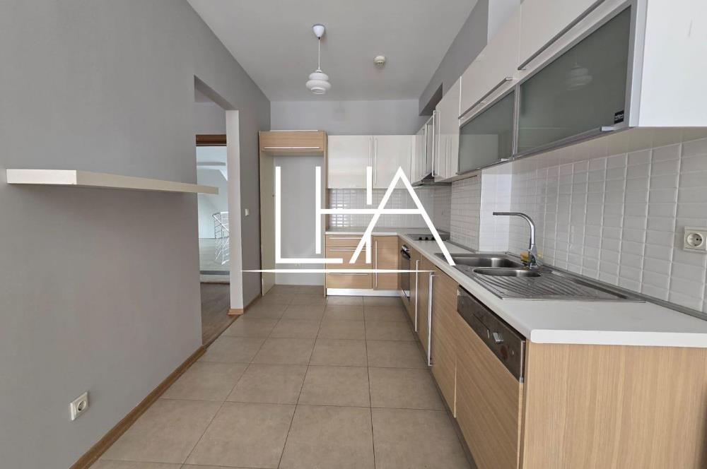 C21'DEN METRO KARŞISI GÖKMAHAL'DE SATILIK KULLANIŞLI 1,5+1 DAİRE