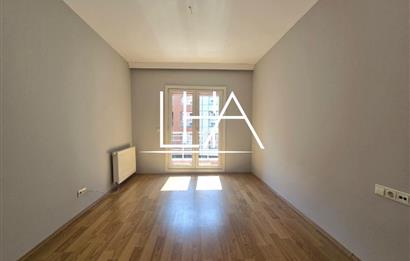 C21'DEN METRO KARŞISI GÖKMAHAL'DE SATILIK KULLANIŞLI 1,5+1 DAİRE