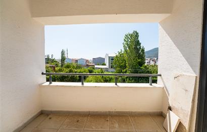 C21 Cius; Eşref Dinçer'de Sıfır Ara Kat Asansörlü Kiralık 3+1