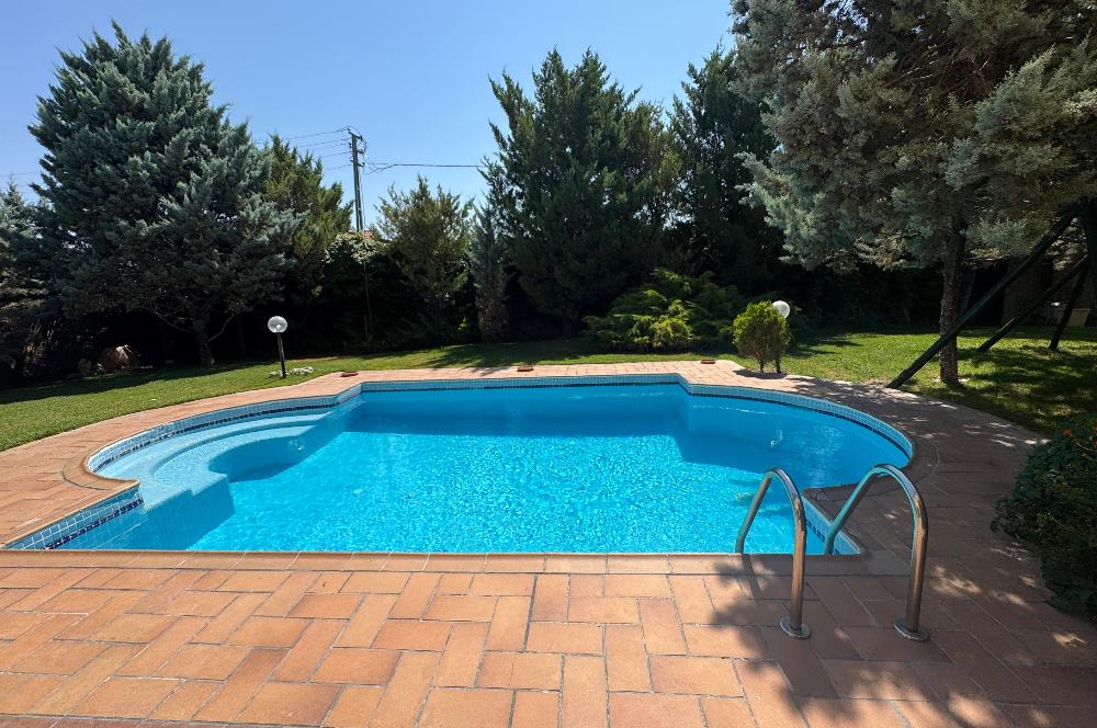 GÖLBAŞI'NDA 1500 m² ARSA İÇİNDE HAVUZLU 7+1 LÜKS KİRALIK VİLLA