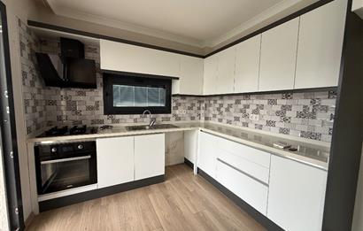 Bodrum Turgutreis’te Kiralık 2+1 Bahöe Katı Daire