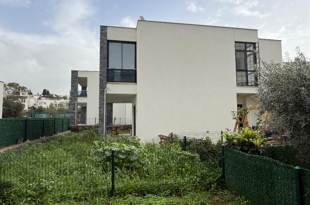 Bodrum Turgutreis’te Kiralık 2+1 Bahöe Katı Daire
