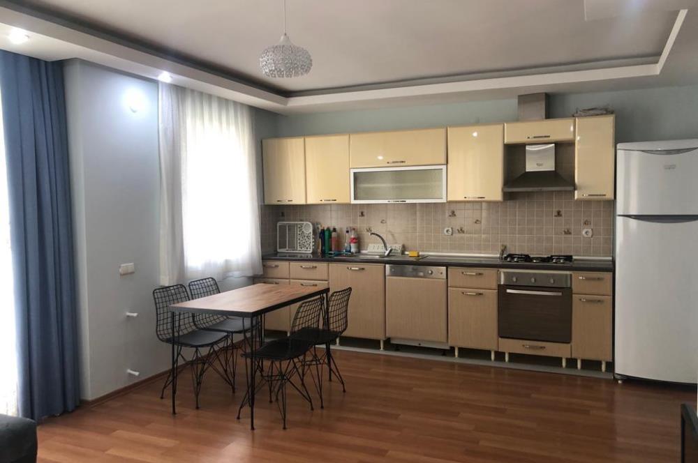 Konyaaltı Liman'da Havuzlu Sitede 2+1 Satılık Daire