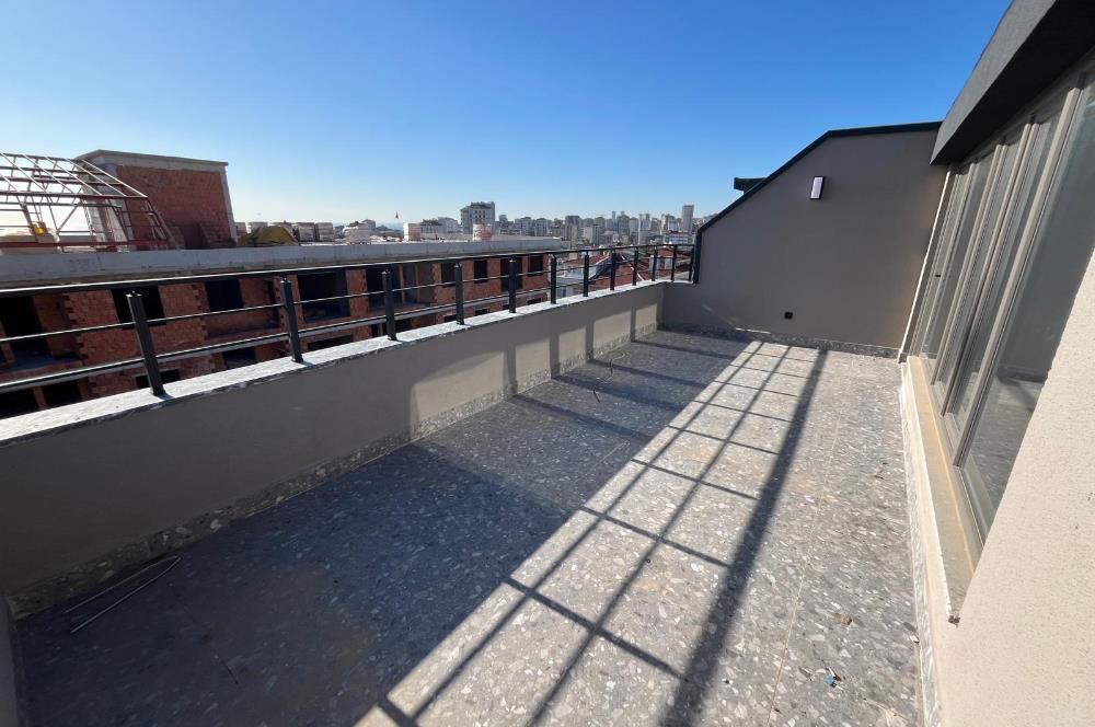 ALTINTEPE'DE DENİZ MANZARALI YERDEN ISITMALI KÖŞE 3+2 DUBLEKS