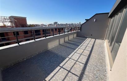 ALTINTEPE'DE DENİZ MANZARALI YERDEN ISITMALI KÖŞE 3+2 DUBLEKS