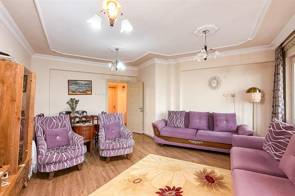 C21 Bal'dan Hasan Basri Çantay Mah.'de Satılık 2+1 Daire