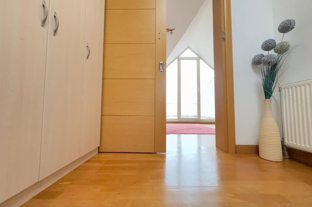 SERTAÇ MAZI'DAN KEMER CORNER'DA KEYİFLİ BÜYÜK 3+1 ÇATI DUBLEKS