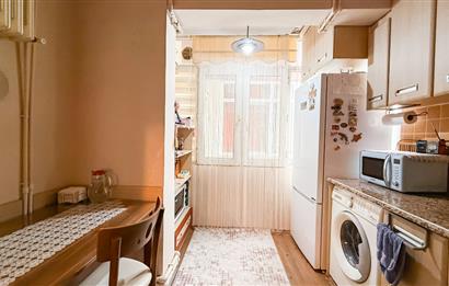 C21 Bal'dan Hasan Basri Çantay Mah.'de Satılık 2+1 Daire