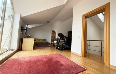 SERTAÇ MAZI'DAN KEMER CORNER'DA KEYİFLİ BÜYÜK 3+1 ÇATI DUBLEKS