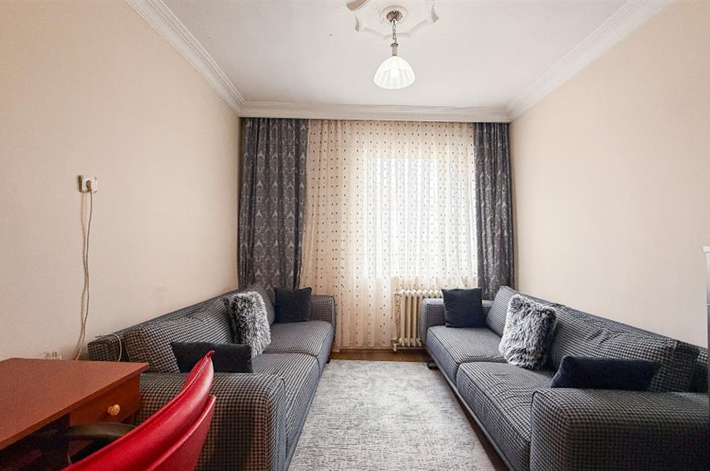 C21 Bal'dan Hasan Basri Çantay Mah.'de Satılık 2+1 Daire