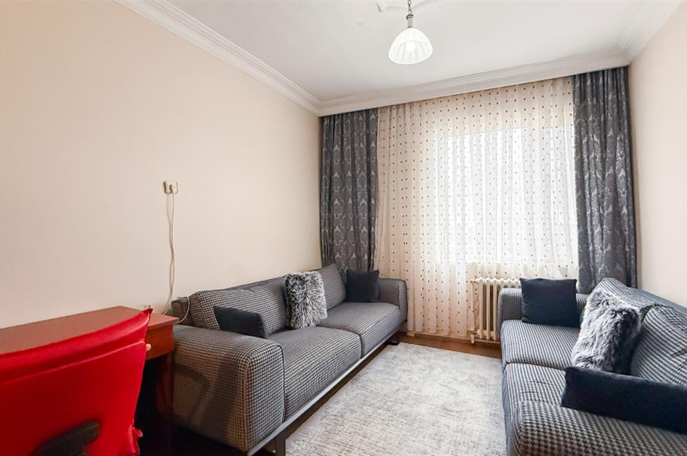 C21 Bal'dan Hasan Basri Çantay Mah.'de Satılık 2+1 Daire