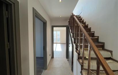 ALTINTEPE'DE DENİZ MANZARALI YERDEN ISITMALI KÖŞE 3+2 DUBLEKS