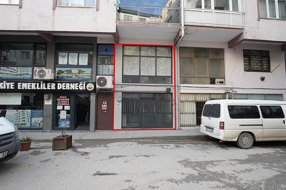 C21 Cius; Gazhane Caddesinde Kiralık Dükkan