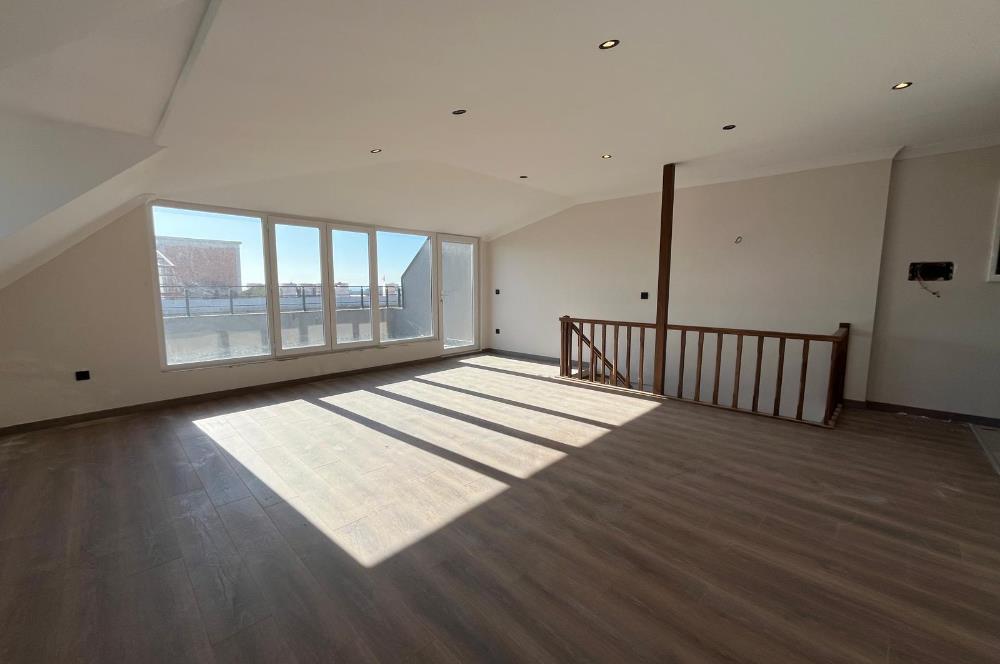 ALTINTEPE'DE DENİZ MANZARALI YERDEN ISITMALI KÖŞE 3+2 DUBLEKS